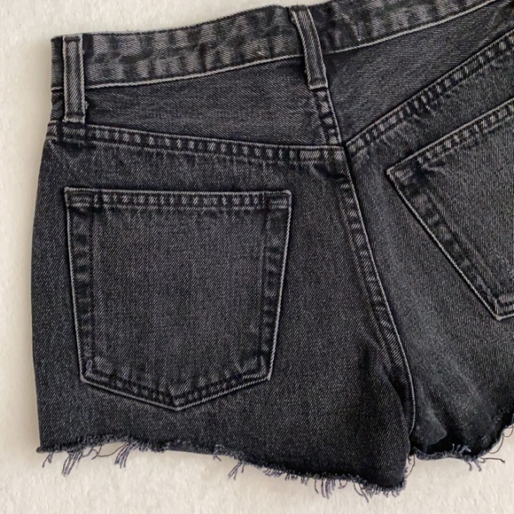 Reformation | High Rise Button Fly Raw Hem Denim Jean Shorts LY864 Black/Gray 24 - Picture 11 of 13